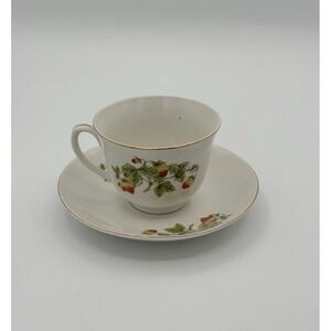 Vintage Strawberry Tea Cup & Saucer Set Gold Trim‎ Floral China Cottagecore